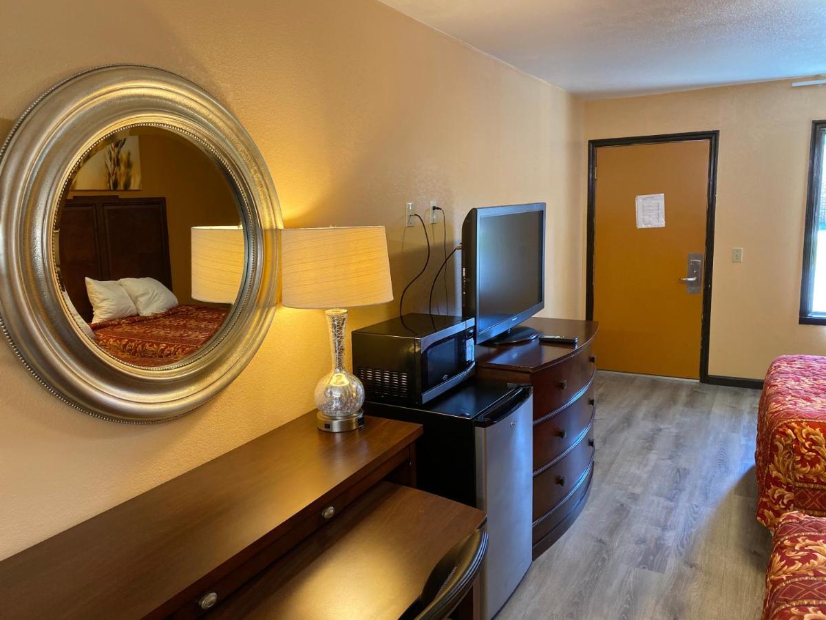 Deluxe Inn Хардивилл Экстерьер фото